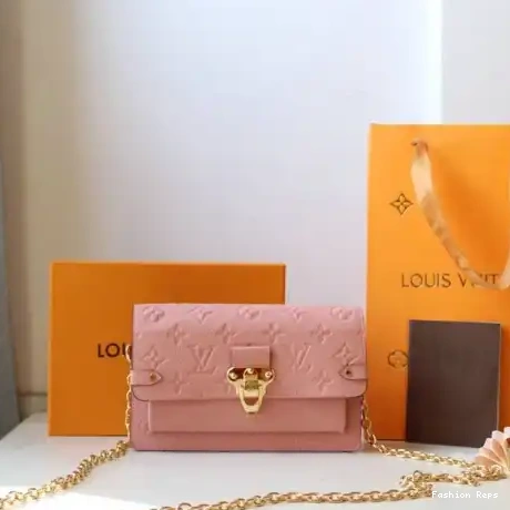20B570098 Bags LV 0605